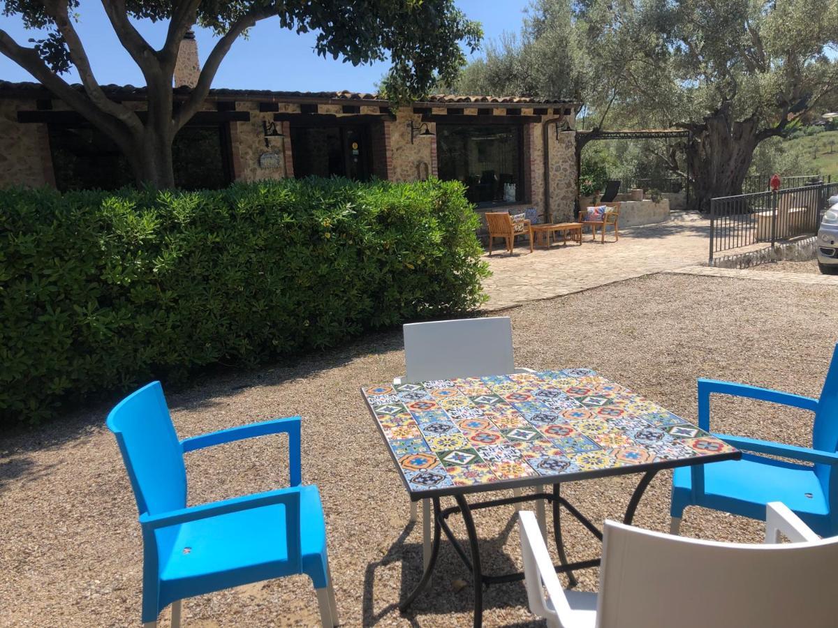 Agriturismo Roba Degli Ulivi Villa Agrigento Buitenkant foto