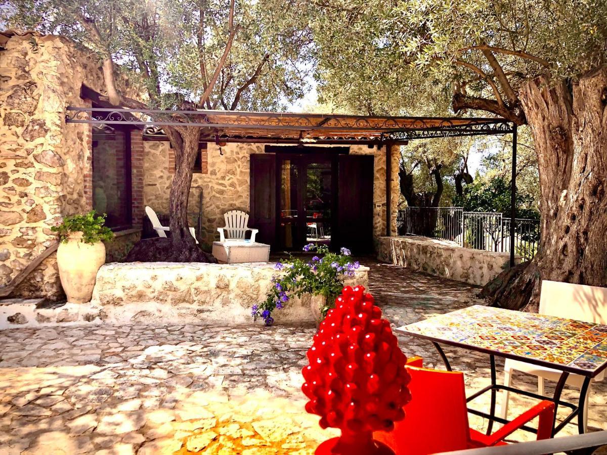 Agriturismo Roba Degli Ulivi Villa Agrigento Buitenkant foto