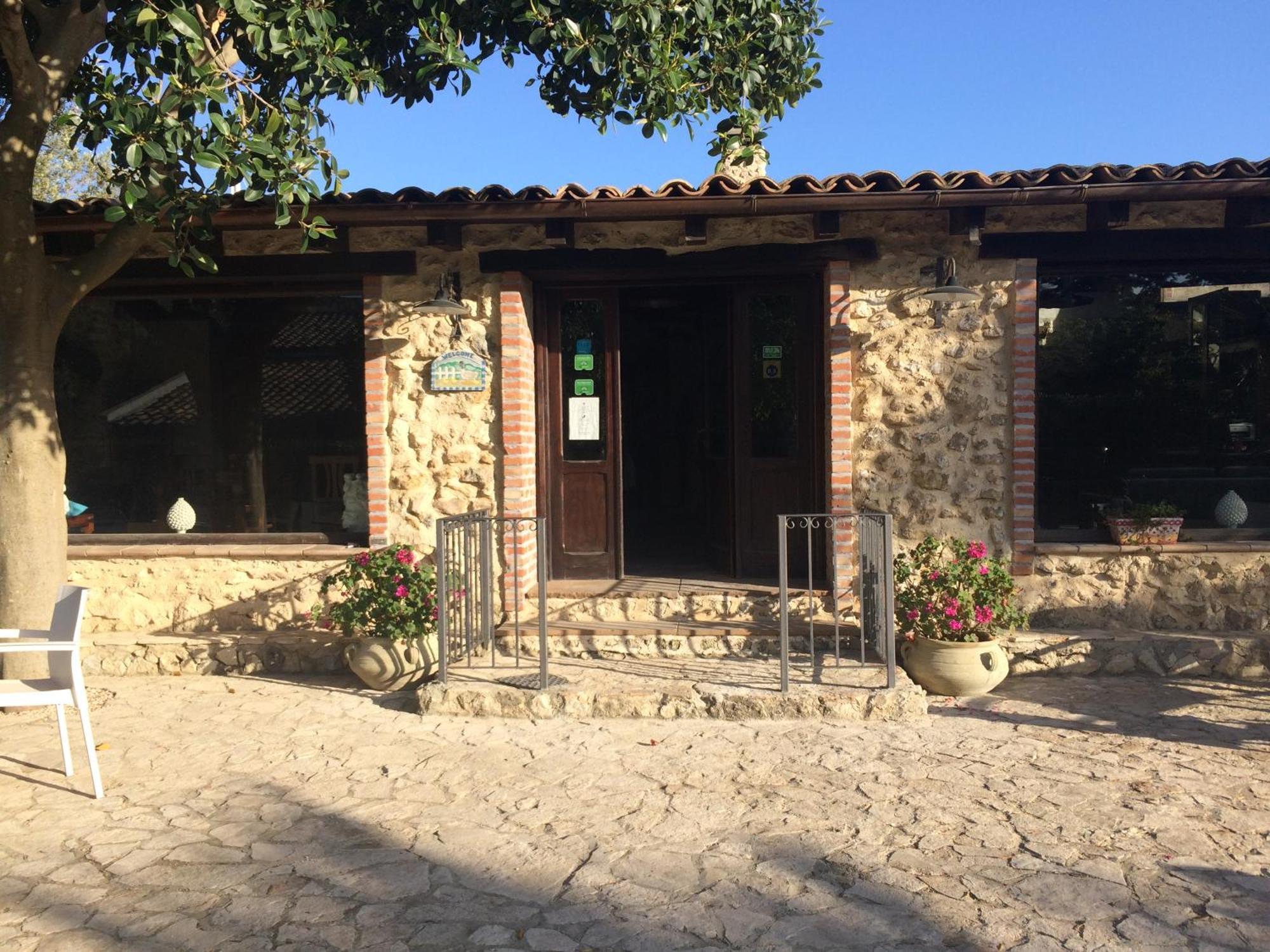 Agriturismo Roba Degli Ulivi Villa Agrigento Buitenkant foto